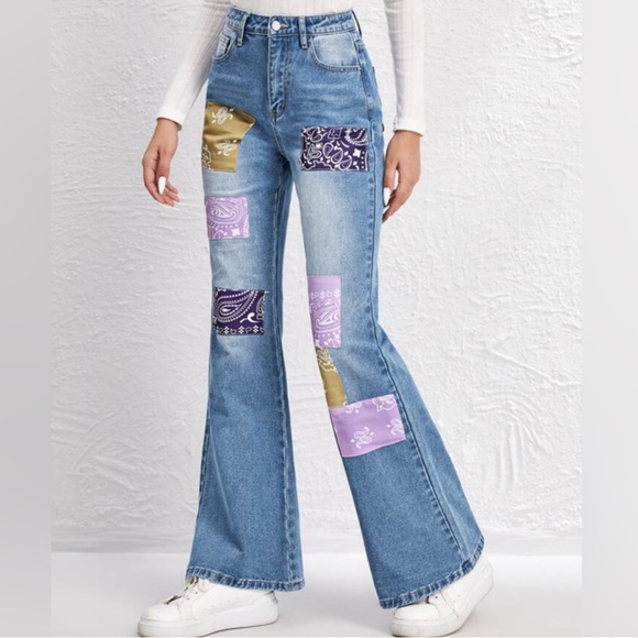 High Waist Paisley Patch Flare Jeans - Picture 13 of 13